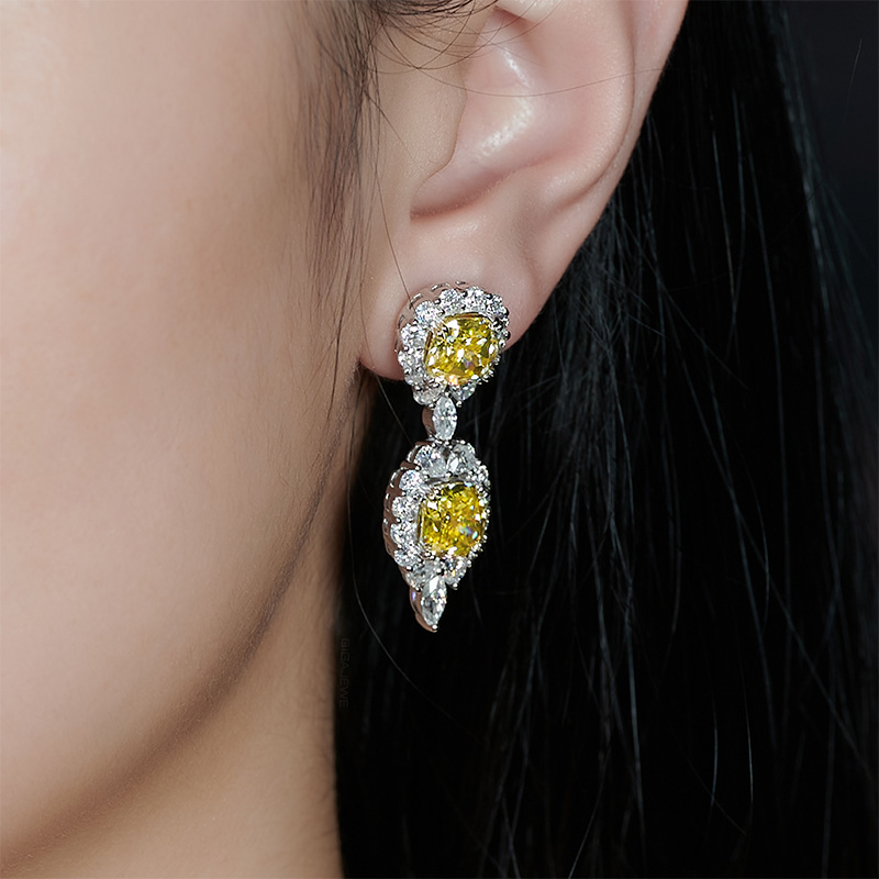 GIGAJEWE Natural Yellow Color Total 16.9ct 925 silver plated gold Earrings 8*8mm Cushion Cut Push Back Moissanite Earrings ,Wedding gift