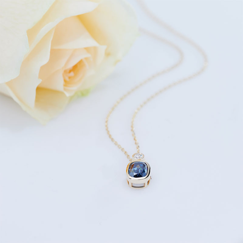 GIGAJEWE 9K/14K/18K Yellow Solid gold 5*7mm 1.0ct Blue color Cushion cut Moissanite Necklace,Engagement Necklace,Women Necklace